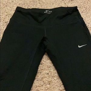 Nike capri leggings